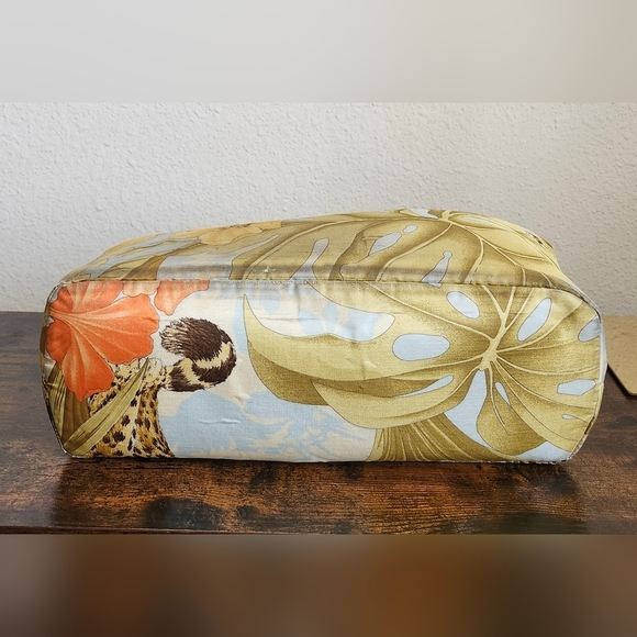 Salvatore Ferragamo Nylon Printed Tote - Picture 8 of 16